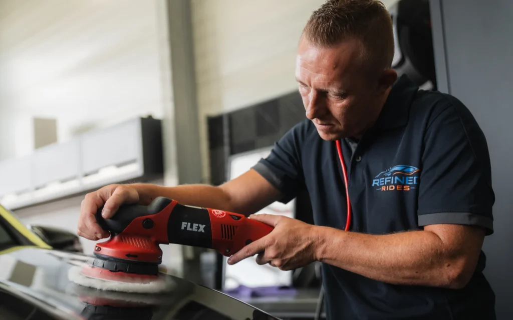 Auto polijsten met een polijstmachine